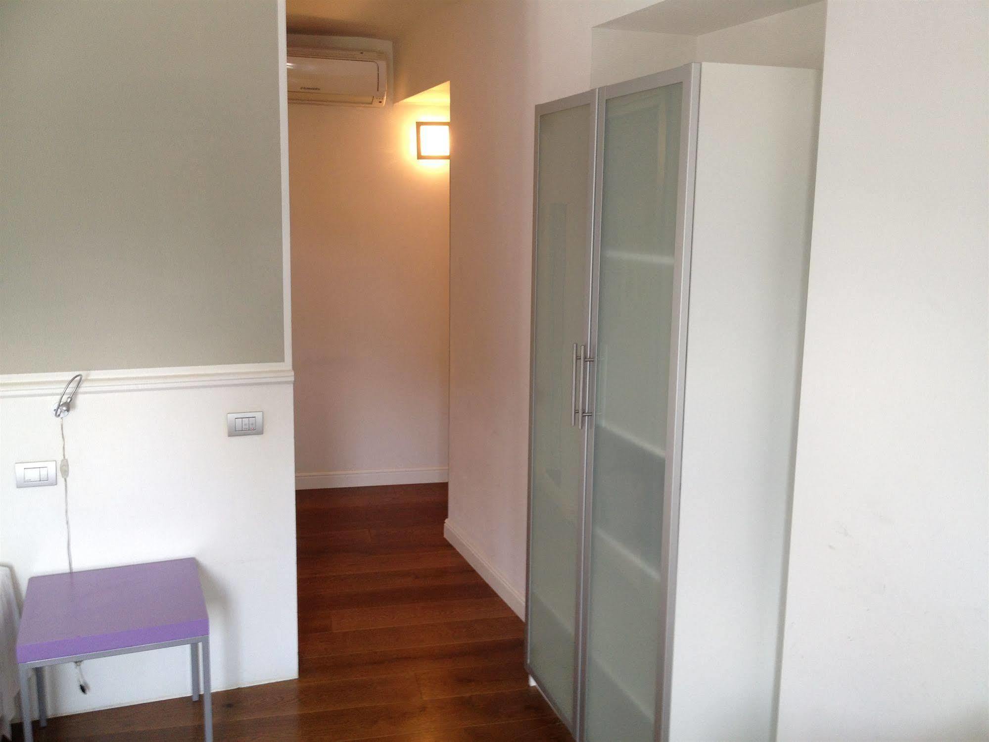 Il Vecchio Borgo Relais Hotel โกโม ภายนอก รูปภาพ
