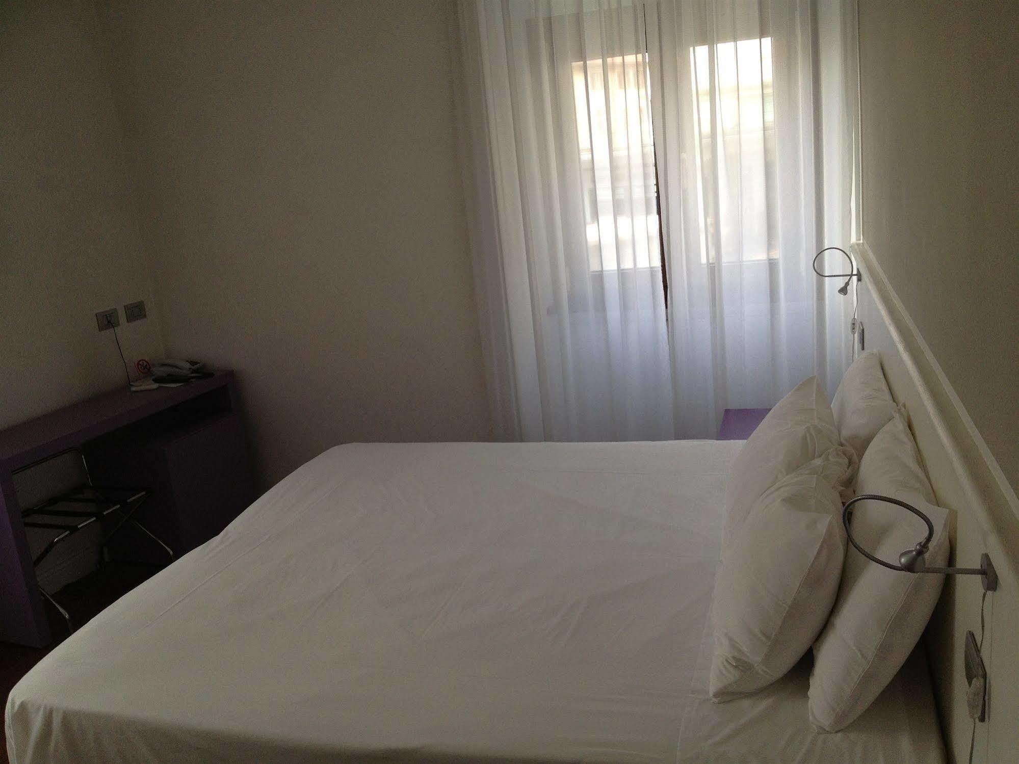 Il Vecchio Borgo Relais Hotel โกโม ภายนอก รูปภาพ