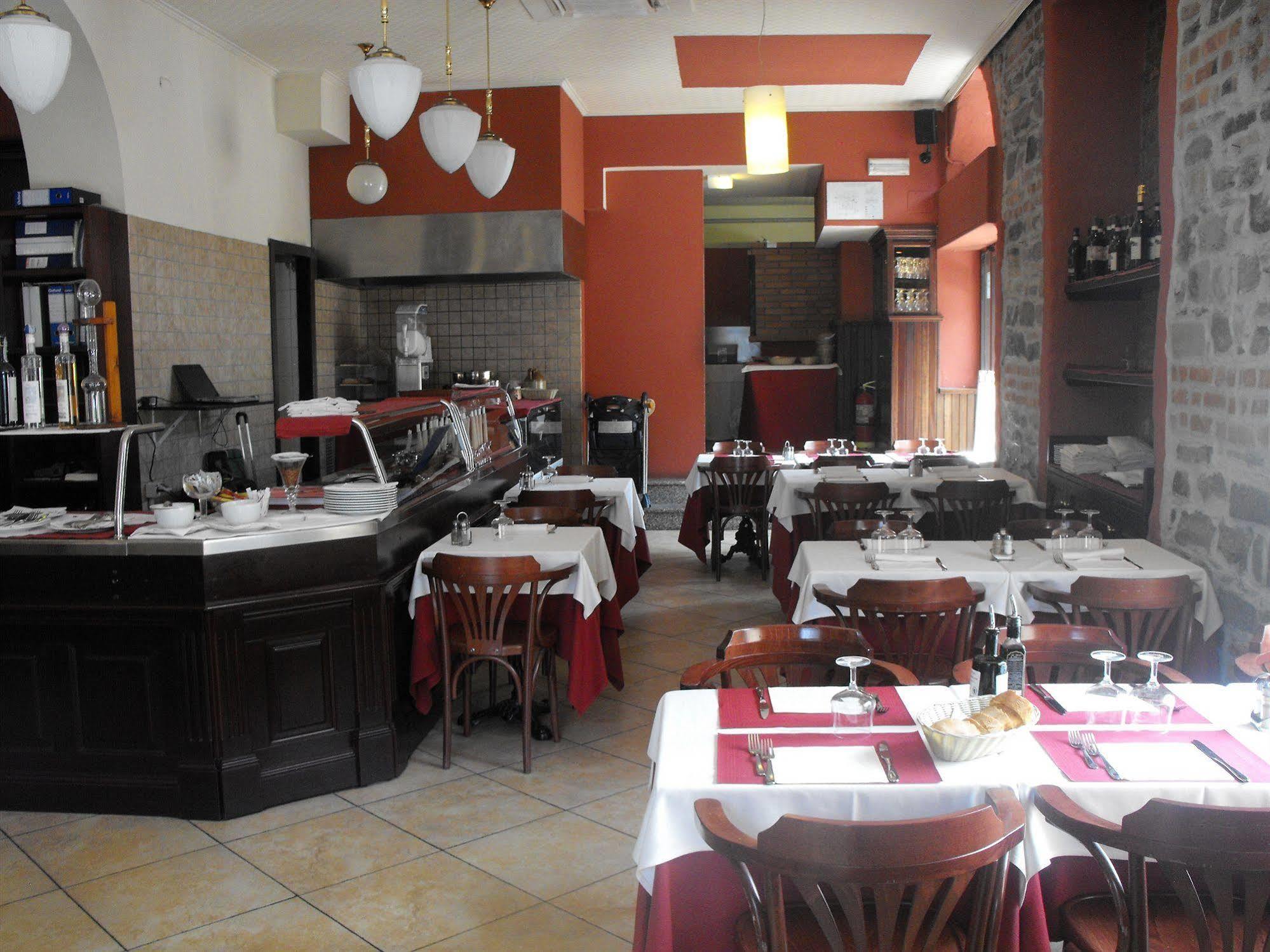 Il Vecchio Borgo Relais Hotel โกโม ภายนอก รูปภาพ